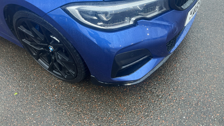 BMW 3 Series 330d xDrive M Sport 4dr Step Auto Diesel Saloon